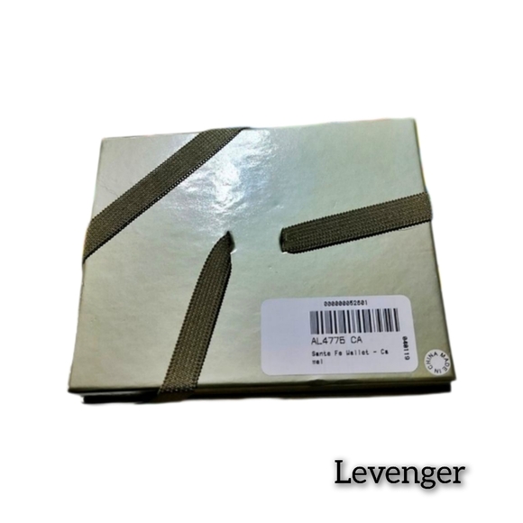 Levenger - Genuine Leather Bifold Wallet with Zippered Pocket for Change - Picture 7 of 7